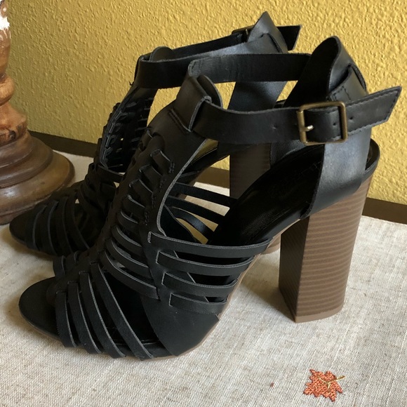 Charlotte Russe Black Heels Helena - Picture 3 of 8